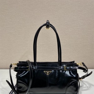 프라다 PRADA 미디엄 가죽 핸드백 1BA426A