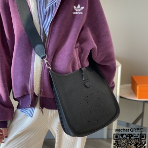 에르메스 HERMES  에블린 토고가죽 TOGO   29Cm