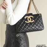 샤넬 CHANEL 신상 램스킨 체인 크로스백 26.5CM