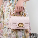 디올 DIOR 졸리 체인 스몰 탑핸들백 22cm