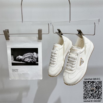 프라다 PRADA 남자 스니커즈 운동화 신발