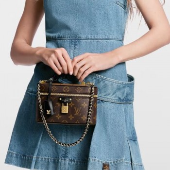 루이비통 Louis Vuitton 베니티 체인 파우치 M47125