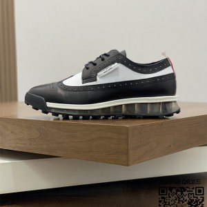 톰브라운 THOM BROWNE 남성 스니커즈 신발 운동화