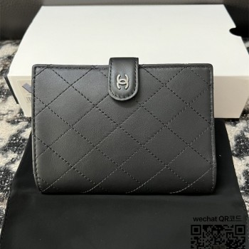 샤넬 CHANEL 여권지갑