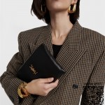 입생로랑 YSL 생로랑   램스킨 칼립소 클러치백  765025