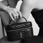 입생로랑 YSL 생로랑 양가죽 가비 파우치가방 766731