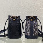 디올 DIOR 신상 오블리크 버킷백