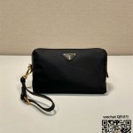 프라다 PRADA 나일론 파우치백 1NS693