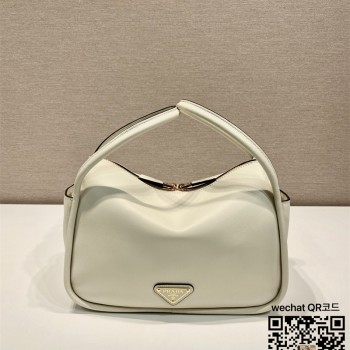 프라다 PRADA 신상 가죽 핸드백 1BA451