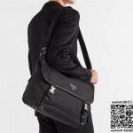 프라다 Prada 남성  리나일론 및 사피아노 가죽 숄더백 2VD052