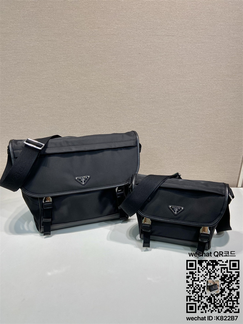 프라다 Prada 남성  리나일론 및 사피아노 가죽 숄더백 2VD052