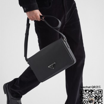 프라다 Prada 남성 가죽 메신저백 2VD049