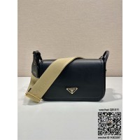 프라다 PRADA  신상 가죽 크로스백 숄더백 1BD372