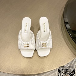 미우미우 MIUMIU 힐 샌들 슬리퍼