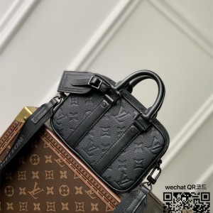 루이비통 Louis Vuitton 나노 포르테 도큐멍 보야주 M82770