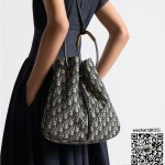 디올 DIOR 신상  노리타 라지백