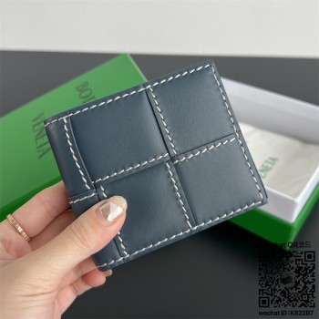 보테가베네타 BV 인트레치아토 반지갑 743004