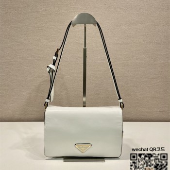프라다 PRADA 신상 가죽 크로스백 1BD082