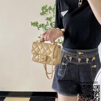 샤넬 CHANEL 뉴미니 탑핸들 램스킨 금장 플랩백