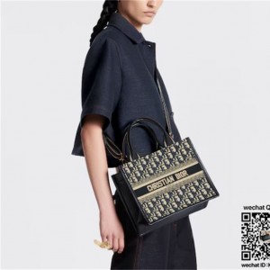 디올 DIOR 북토트백26.5CM