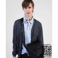 프라다 PRADA 신상 가죽 숄더백 2VD069