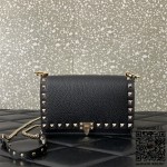 발렌티노 Valentino 스몰 락스터드23 스무드 송아지 가죽 숄더백