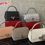 발렌티노 Valentino  락스터드 탑핸들백 토트백