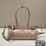 프라다 PRADA 미디엄 가죽 핸드백 1BA426A