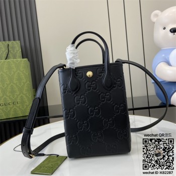 구찌 GUCCI GG 스트랩 수퍼 미니백 790133