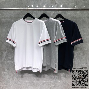 톰브라운 THOM BROWNE 반팔티 남성용