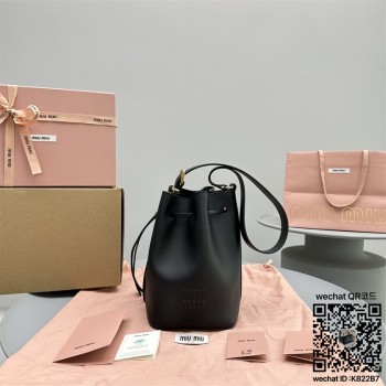 미우미우 MIUMIU  버킷백