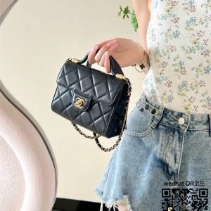 샤넬 CHANEL 신상 탑핸들 케이스백
