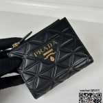 프라다 PRADA 반지갑 1ML050