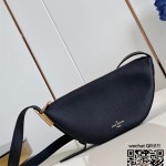 루이비통 Louis Vuitton  로우 키 범백 M11429