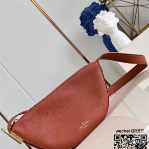 루이비통 Louis Vuitton 로우 키 범백 M11429