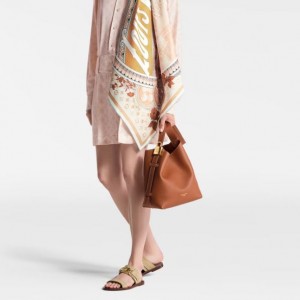 루이비통 Louis Vuitton 로우 키 호보 PM M25352