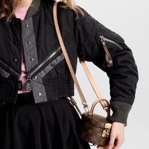 루이비통 Louis Vuitton 스콧  M46933