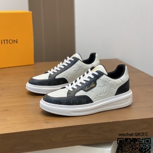 루이비통 스니커즈