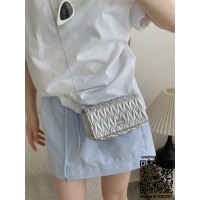 미우미우 MIUMIU WOC체인 숄더백