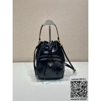 프라다  나일론 뉴버킷백 1BH038