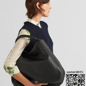 프라다 라지 가죽 숄더백 1BC219