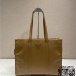 프라다 PRADA 신상 여자 라지 엔틱 나파 레더 토트백 1BG460