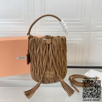 미우미우 버킷백 복조리 5BE084스몰
