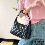 샤넬 CHANEL 신상 미디움 호보백