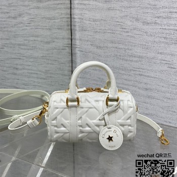 디올 DIOR 신상 그루브17백