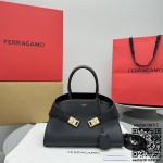 페라가모 허그 탑 핸들백 (S) 스몰