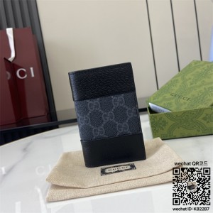 구찌 GG 바이폴드 카드 케이스 카드지갑 806151