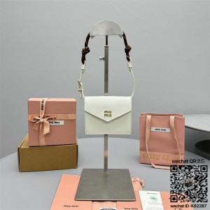 미우미우 신상 크로스백
