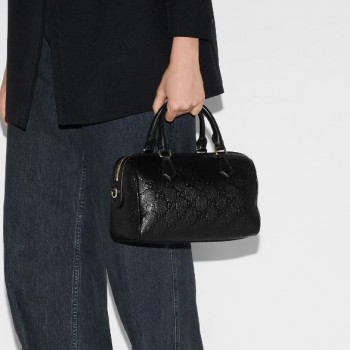 구찌 GG 엠블럼 스몰 탑 핸들백 815255