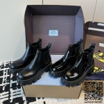 프라다 부츠 워커